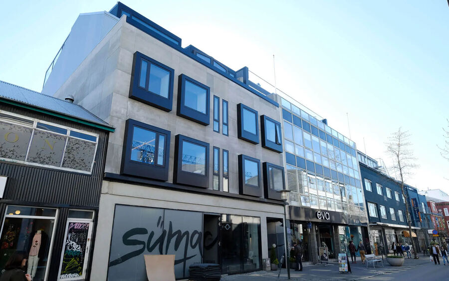 ION City Hotel's front on Laugavegur, Sumac on the ground floor